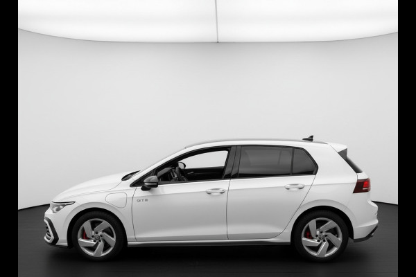 Volkswagen Golf GTE 1.5 272PK DSG HYBRID GTE-SPORT 360°CAMERA/NAVI/HEAD-UP!/CARPLAY