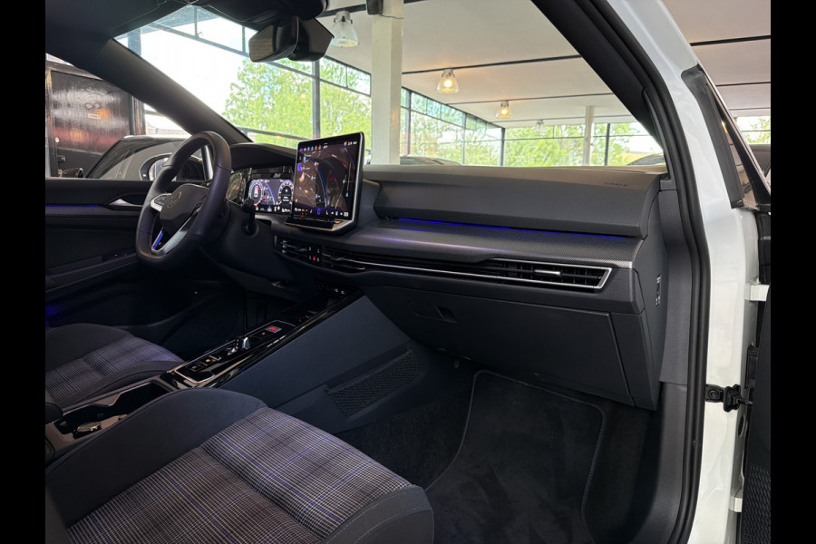 Volkswagen Golf GTE 1.5 272PK DSG HYBRID GTE-SPORT 360°CAMERA/NAVI/HEAD-UP!/CARPLAY