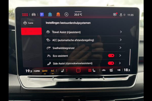 Volkswagen Golf GTE 1.5 272PK DSG HYBRID GTE-SPORT 360°CAMERA/NAVI/HEAD-UP!/CARPLAY