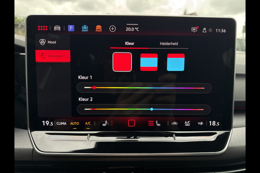 Volkswagen Golf GTE 1.5 272PK DSG HYBRID GTE-SPORT 360°CAMERA/NAVI/HEAD-UP!/CARPLAY