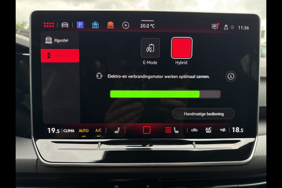 Volkswagen Golf GTE 1.5 272PK DSG HYBRID GTE-SPORT 360°CAMERA/NAVI/HEAD-UP!/CARPLAY