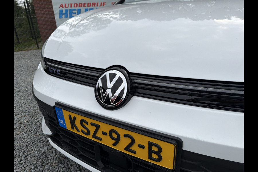 Volkswagen Golf GTE 1.5 272PK DSG HYBRID GTE-SPORT 360°CAMERA/NAVI/HEAD-UP!/CARPLAY