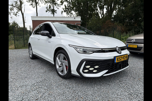 Volkswagen Golf GTE 1.5 272PK DSG HYBRID GTE-SPORT 360°CAMERA/NAVI/HEAD-UP!/CARPLAY