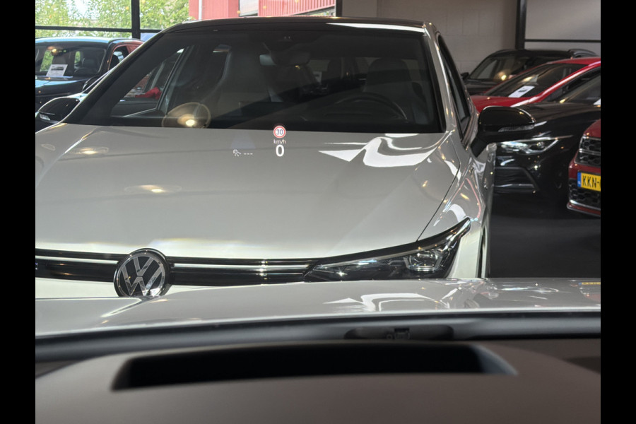 Volkswagen Golf GTE 1.5 272PK DSG HYBRID GTE-SPORT 360°CAMERA/NAVI/HEAD-UP!/CARPLAY