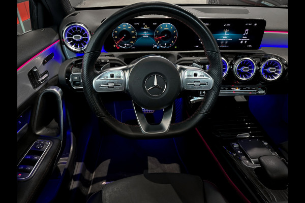 Mercedes-Benz A-Klasse A200 AMG Memory|Multibeam|Panorama|Sfeerlicht|Camera|Carplay|Keyless
