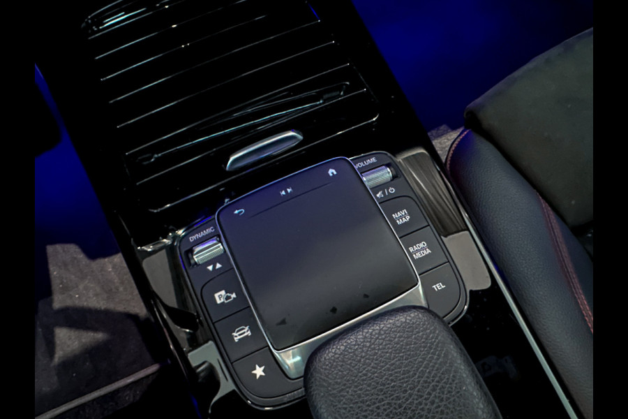 Mercedes-Benz A-Klasse A200 AMG Memory|Multibeam|Panorama|Sfeerlicht|Camera|Carplay|Keyless
