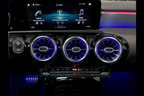 Mercedes-Benz A-Klasse A200 AMG Memory|Multibeam|Panorama|Sfeerlicht|Camera|Carplay|Keyless