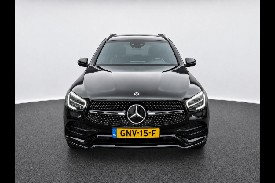 Mercedes-Benz GLC 300e 4MATIC Business Solution AMG Navigatie Apple CarPlay Android Auto 360° camera Parkeerhulp Cruise Control Full Led Stoelverwarming Elektrische achterklep Climate Control Lichtmetalen velgen