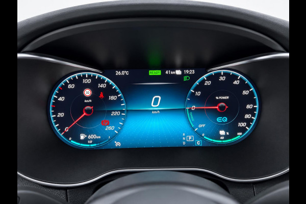 Mercedes-Benz GLC 300e 4MATIC Business Solution AMG Navigatie Apple CarPlay Android Auto 360° camera Parkeerhulp Cruise Control Full Led Stoelverwarming Elektrische achterklep Climate Control Lichtmetalen velgen