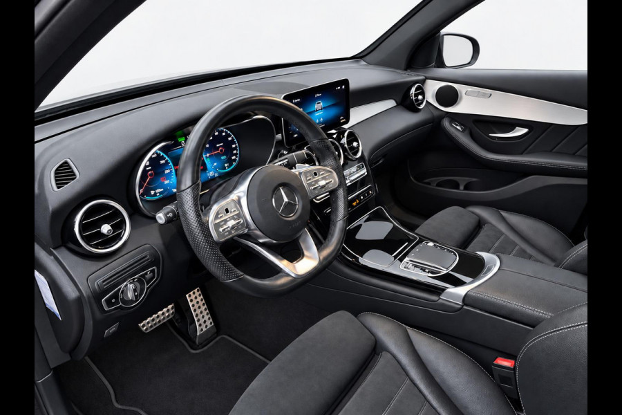 Mercedes-Benz GLC 300e 4MATIC Business Solution AMG Navigatie Apple CarPlay Android Auto 360° camera Parkeerhulp Cruise Control Full Led Stoelverwarming Elektrische achterklep Climate Control Lichtmetalen velgen