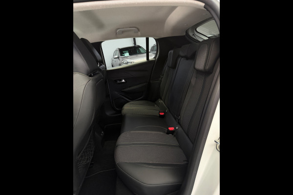 Peugeot 208 1.2 Hybrid 100 e-DCS6 Allure CarPlay Camera