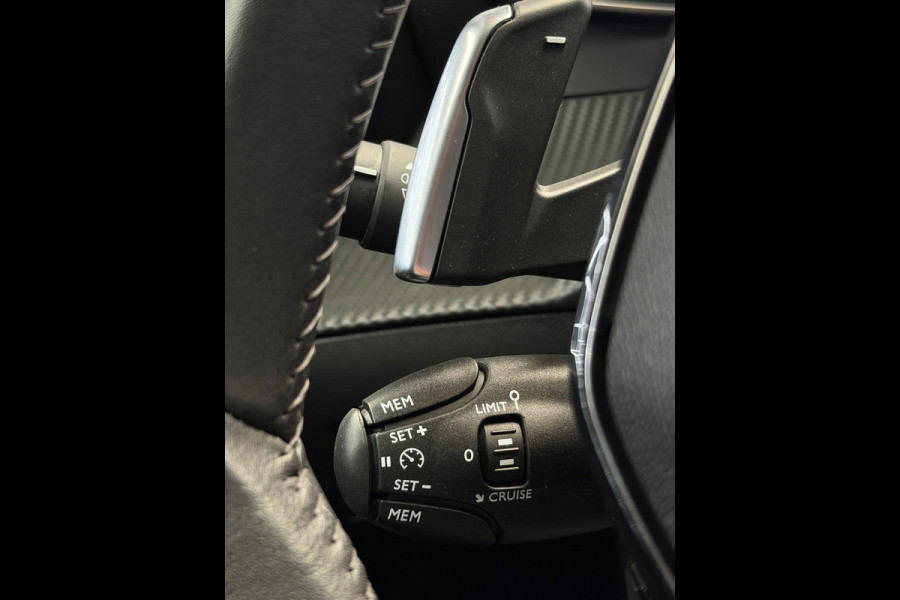 Peugeot 208 1.2 Hybrid 100 e-DCS6 Allure CarPlay Camera