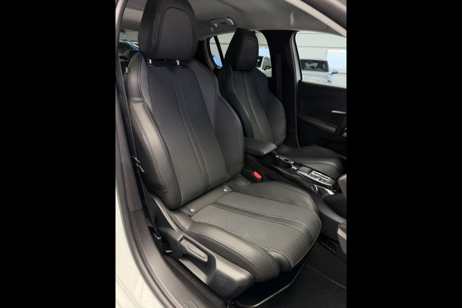 Peugeot 208 1.2 Hybrid 100 e-DCS6 Allure CarPlay Camera