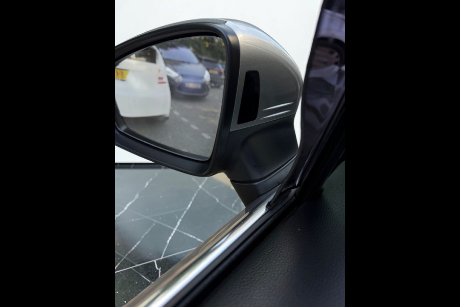 Volkswagen Tiguan 1.5 TSI ACT Highline Pano| Keyless |Memory