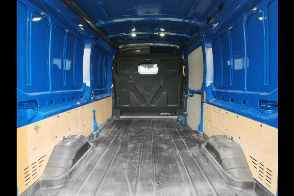 Ford Transit 350 2.0TDCI 130PK Hybride L3H2 Euro 6 3-Peroons Trekhaak Stoelverwarming Camera Navi Voorruitverwarming Pdc MHEV RWD Cruise Control 2.750KG Trekgewicht 2.750KG Trekgewicht 1e Eigenaar