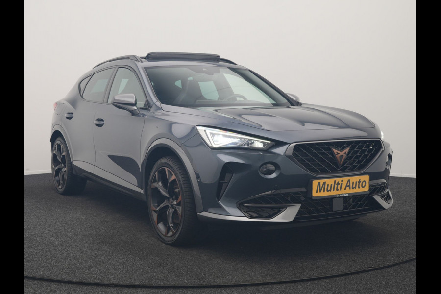 CUPRA Formentor 1.4 e-Hybrid VZ Copper Edition PHEV 245pk Dealer O.H | Panodak | Adaptive Cruise | Camera | Sportstoelen & Stuur Verwarmd | Keyless | Blis | Sfeerverlichting | Apple Carplay | DAB | Navigatie | Virtual | 19"L.M | Plug In Hybrid