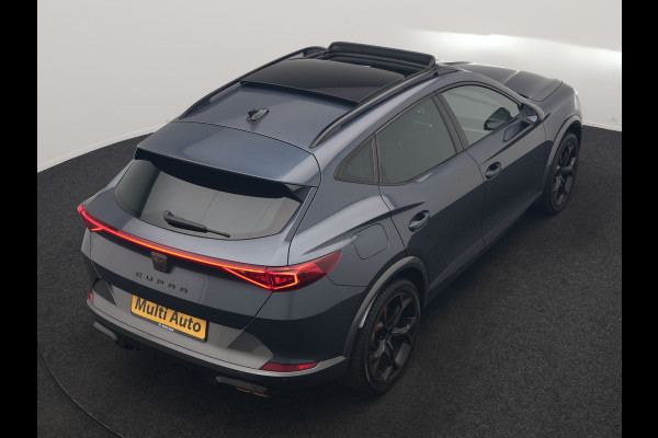 CUPRA Formentor 1.4 e-Hybrid VZ Copper Edition PHEV 245pk Dealer O.H | Panodak | Adaptive Cruise | Camera | Sportstoelen & Stuur Verwarmd | Keyless | Blis | Sfeerverlichting | Apple Carplay | DAB | Navigatie | Virtual | 19"L.M | Plug In Hybrid