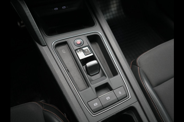 CUPRA Formentor 1.4 e-Hybrid VZ Copper Edition PHEV 245pk Dealer O.H | Panodak | Adaptive Cruise | Camera | Sportstoelen & Stuur Verwarmd | Keyless | Blis | Sfeerverlichting | Apple Carplay | DAB | Navigatie | Virtual | 19"L.M | Plug In Hybrid