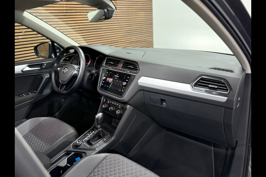 Volkswagen Tiguan 2.0 TSI 4Motion R-Line | Panorama | Keyless | LED | Elektrische Trekhaak | Winterpakket | 180pk