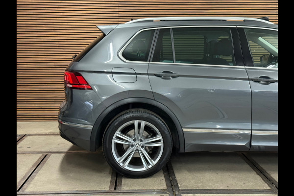 Volkswagen Tiguan 2.0 TSI 4Motion R-Line | Panorama | Keyless | LED | Elektrische Trekhaak | Winterpakket | 180pk