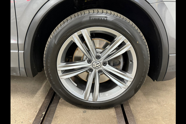 Volkswagen Tiguan 2.0 TSI 4Motion R-Line | Panorama | Keyless | LED | Elektrische Trekhaak | Winterpakket | 180pk