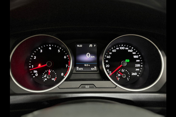 Volkswagen Tiguan 2.0 TSI 4Motion R-Line | Panorama | Keyless | LED | Elektrische Trekhaak | Winterpakket | 180pk