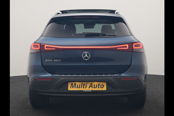 Mercedes-Benz EQA 250 Business Solution Luxury 67 kWh 190pk Dealer O.H | Trekhaak Af Fabriek | Panodak | Camera | Sportstoelen Verwarmd | Head Up | Keyless | Blis | Sfeerverlichting | DAB | Park Assist | Navigatie | 18"L.M