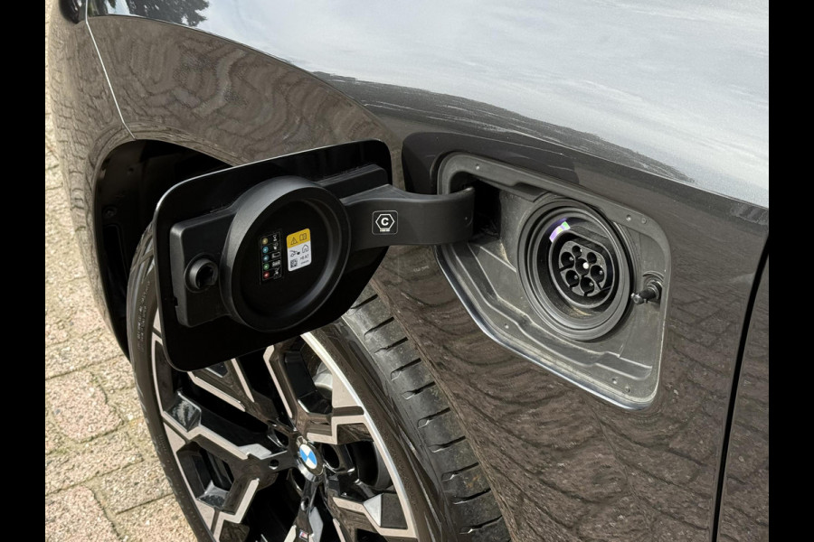 BMW X3 30e xDrive M SPORT | PANORAMA | DRIVING ASS. PROFF. | HARMAN KARDON | LEDER | 360 CAMERA | HEAD UP |