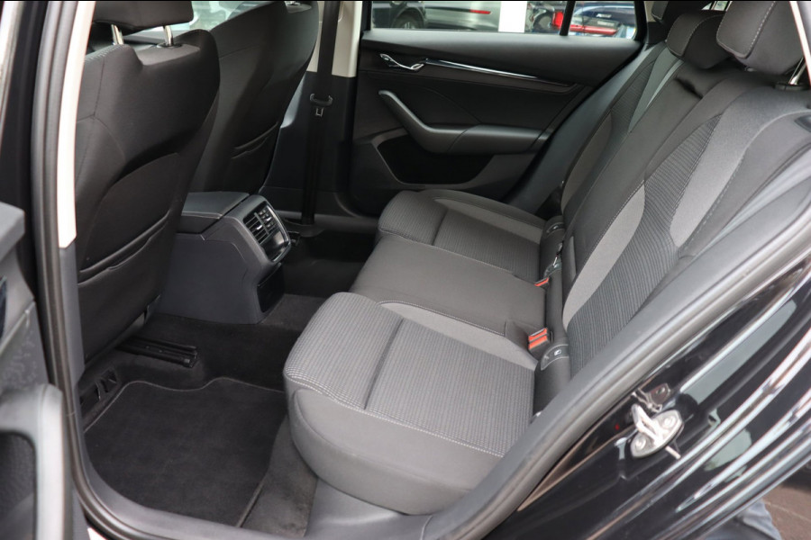 Škoda Octavia Combi 1.5 e-TSI Business Edition Org.NL digitaal dashboard Elek-a.klep