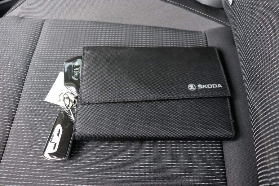 Škoda Octavia Combi 1.5 e-TSI Business Edition Org.NL digitaal dashboard Elek-a.klep