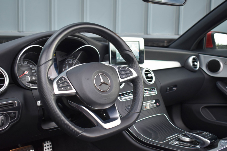 Mercedes-Benz C-Klasse Cabrio 250 AMG Line Premium Plus | Nekverwarming | Camera | Stoelverwarming