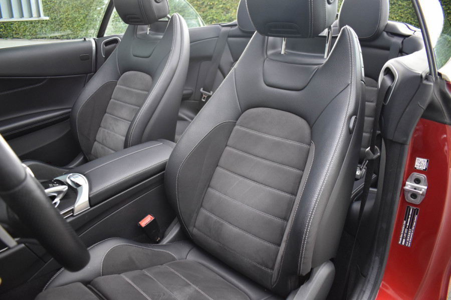 Mercedes-Benz C-Klasse Cabrio 250 AMG Line Premium Plus | Nekverwarming | Camera | Stoelverwarming