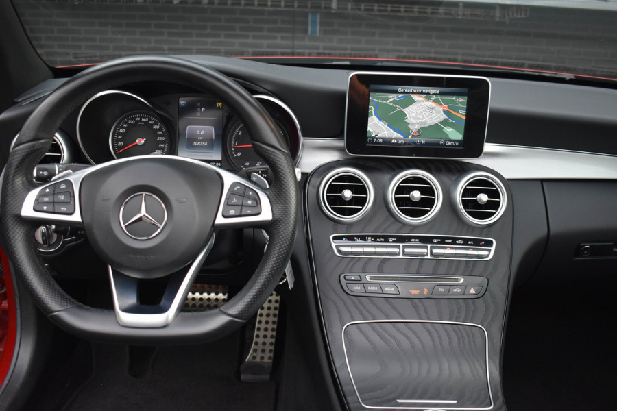 Mercedes-Benz C-Klasse Cabrio 250 AMG Line Premium Plus | Nekverwarming | Camera | Stoelverwarming