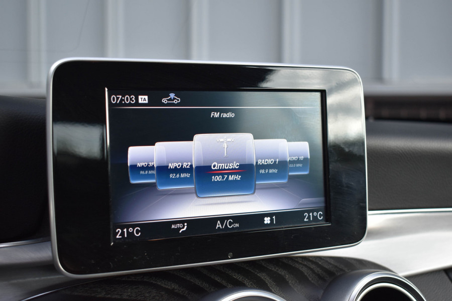 Mercedes-Benz C-Klasse Cabrio 250 AMG Line Premium Plus | Nekverwarming | Camera | Stoelverwarming