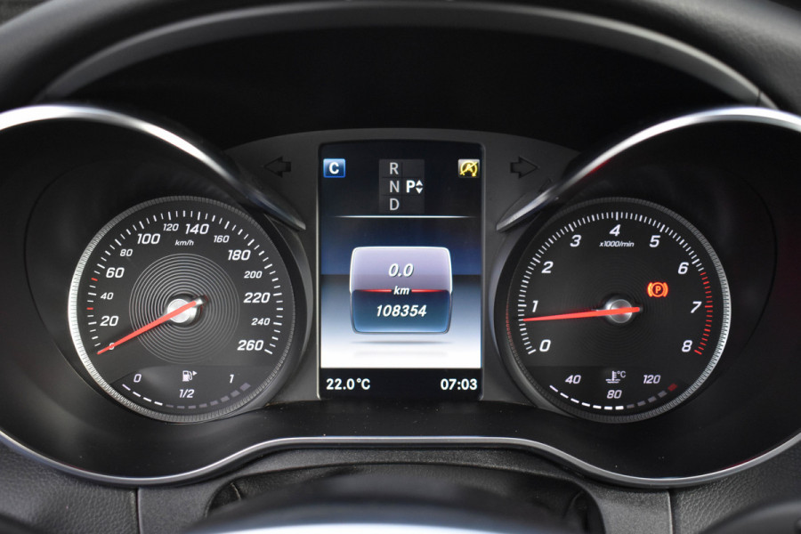 Mercedes-Benz C-Klasse Cabrio 250 AMG Line Premium Plus | Nekverwarming | Camera | Stoelverwarming