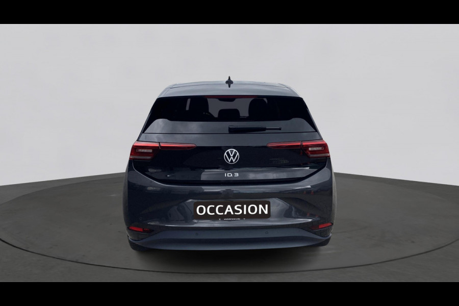 Volkswagen ID.3 First Plus 58 kWh 204pk | Camera | IQ light | Stoelverwarming | Acc