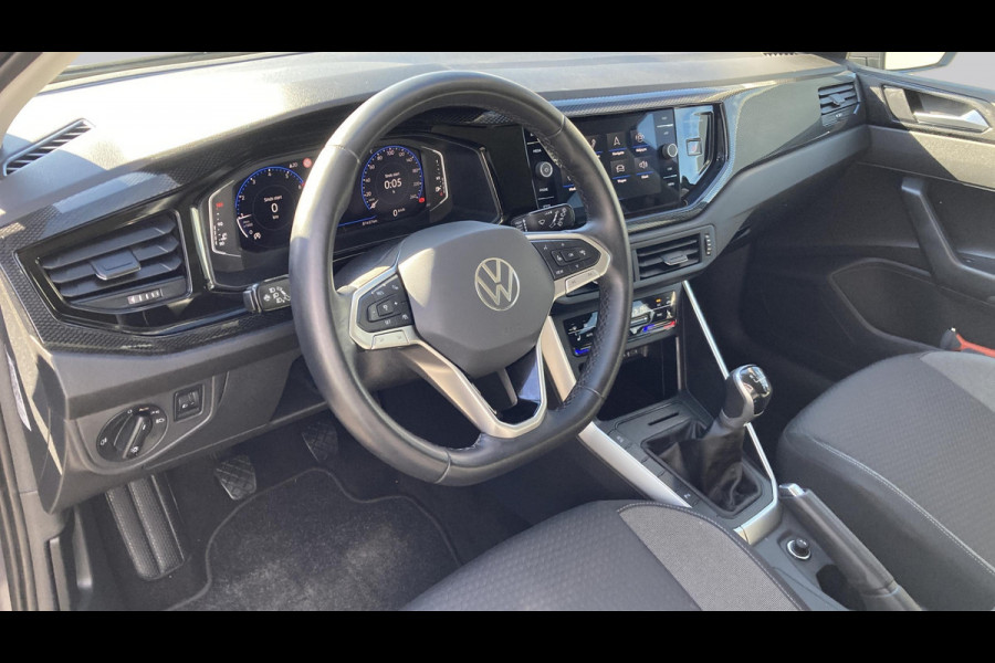 Volkswagen Polo 1.0 TSI 95pk Life Business | Stoelverwarming | Camera | Carplay | Led