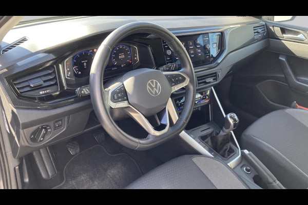Volkswagen Polo 1.0 TSI 95pk Life Business | Stoelverwarming | Camera | Carplay | Led