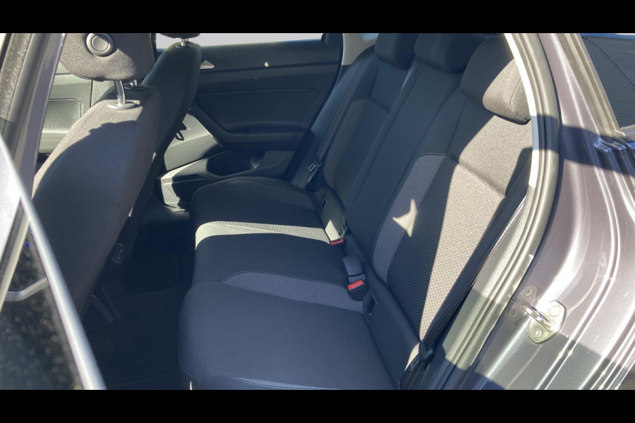 Volkswagen Polo 1.0 TSI 95pk Life Business | Stoelverwarming | Camera | Carplay | Led