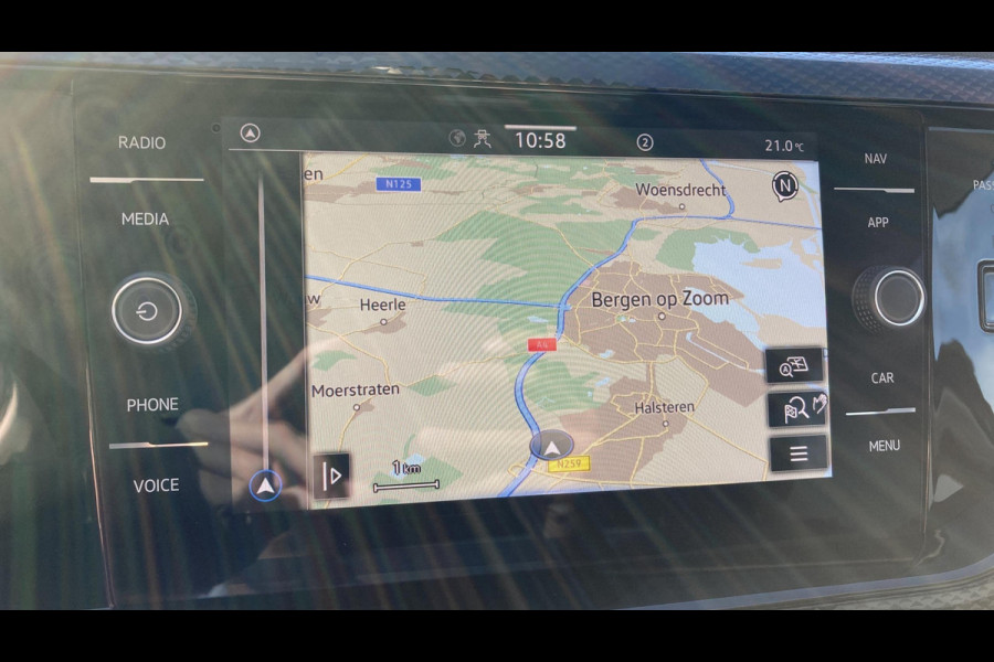 Volkswagen Polo 1.0 TSI 95pk Life Business | Stoelverwarming | Camera | Carplay | Led