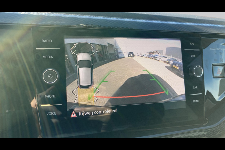 Volkswagen Polo 1.0 TSI 95pk Life Business | Stoelverwarming | Camera | Carplay | Led