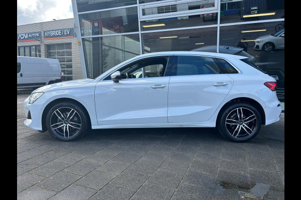 Audi A3 SPORTBACK 30 TFSI Advanced edition Facelift Model