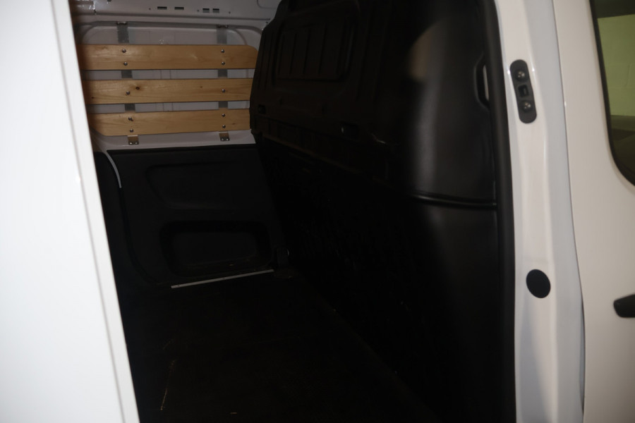 Peugeot Partner 1.2 PureTech 110pk S&S L1 Benzine 10dkm