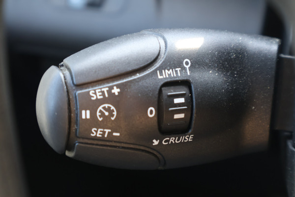 Peugeot Partner 1.2 PureTech 110pk S&S L1 Benzine 10dkm