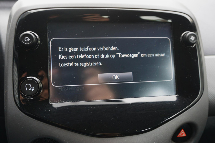Peugeot 108 1.0 e-VTi Active/CARPLAY/CAMERA/DAB/AIRCO!