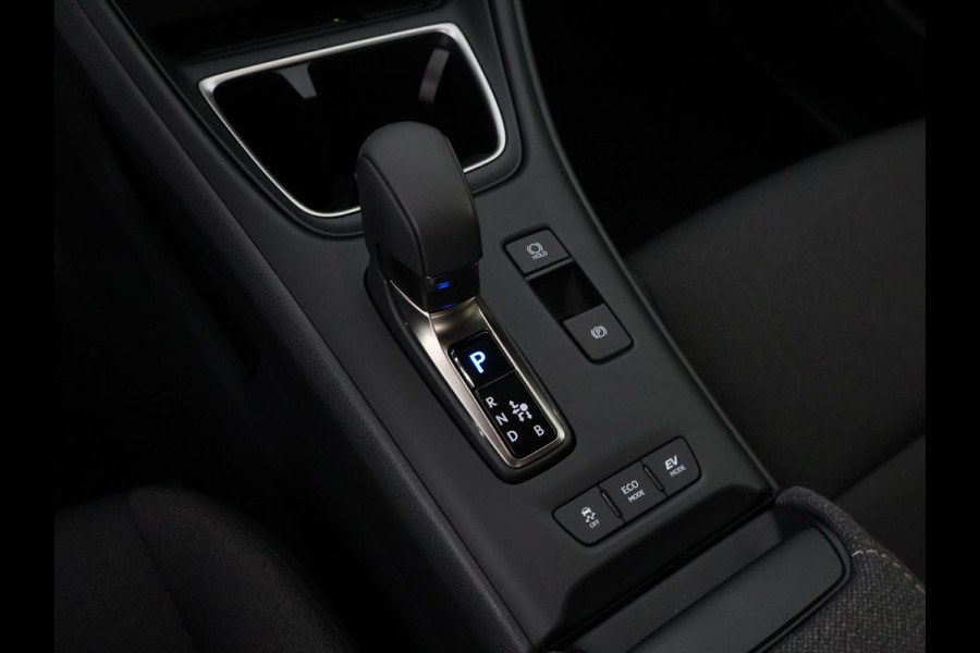 Lexus LBX 1.5 Business Line Bi-Tone 2WD | Dodehoek detectie | Stuur- & Stoelverwarming | Navigatie | Parkeersensoren