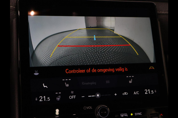 Lexus LBX 1.5 Business Line Bi-Tone 2WD | Dodehoek detectie | Stuur- & Stoelverwarming | Navigatie | Parkeersensoren