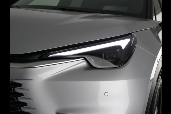 Lexus LBX 1.5 Business Line Bi-Tone 2WD | Dodehoek detectie | Stuur- & Stoelverwarming | Navigatie | Parkeersensoren