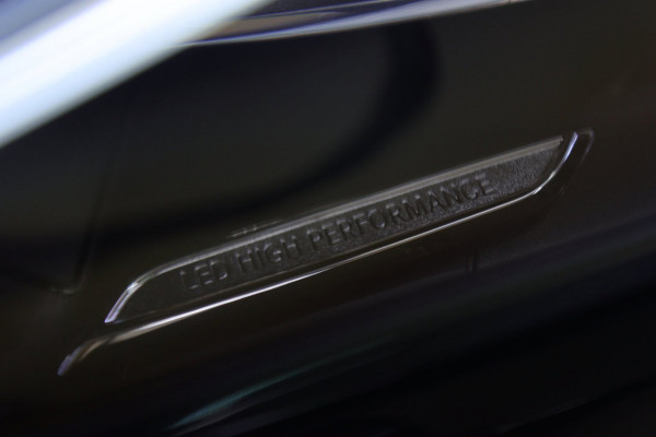 Mercedes-Benz CLA-Klasse 200 Business Solution AMG PANO/CAM/KEYLESS/LANEASSIST/VOL