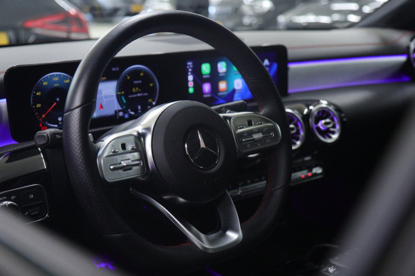 Mercedes-Benz CLA-Klasse 200 Business Solution AMG PANO/CAM/KEYLESS/LANEASSIST/VOL